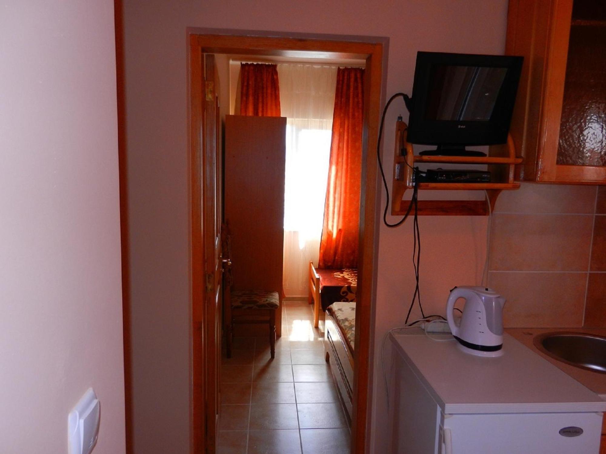 Guest House Villa Leonardo Herceg Novi Rom bilde
